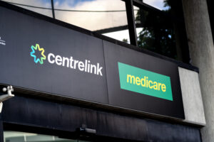 centrelink services australia age pension